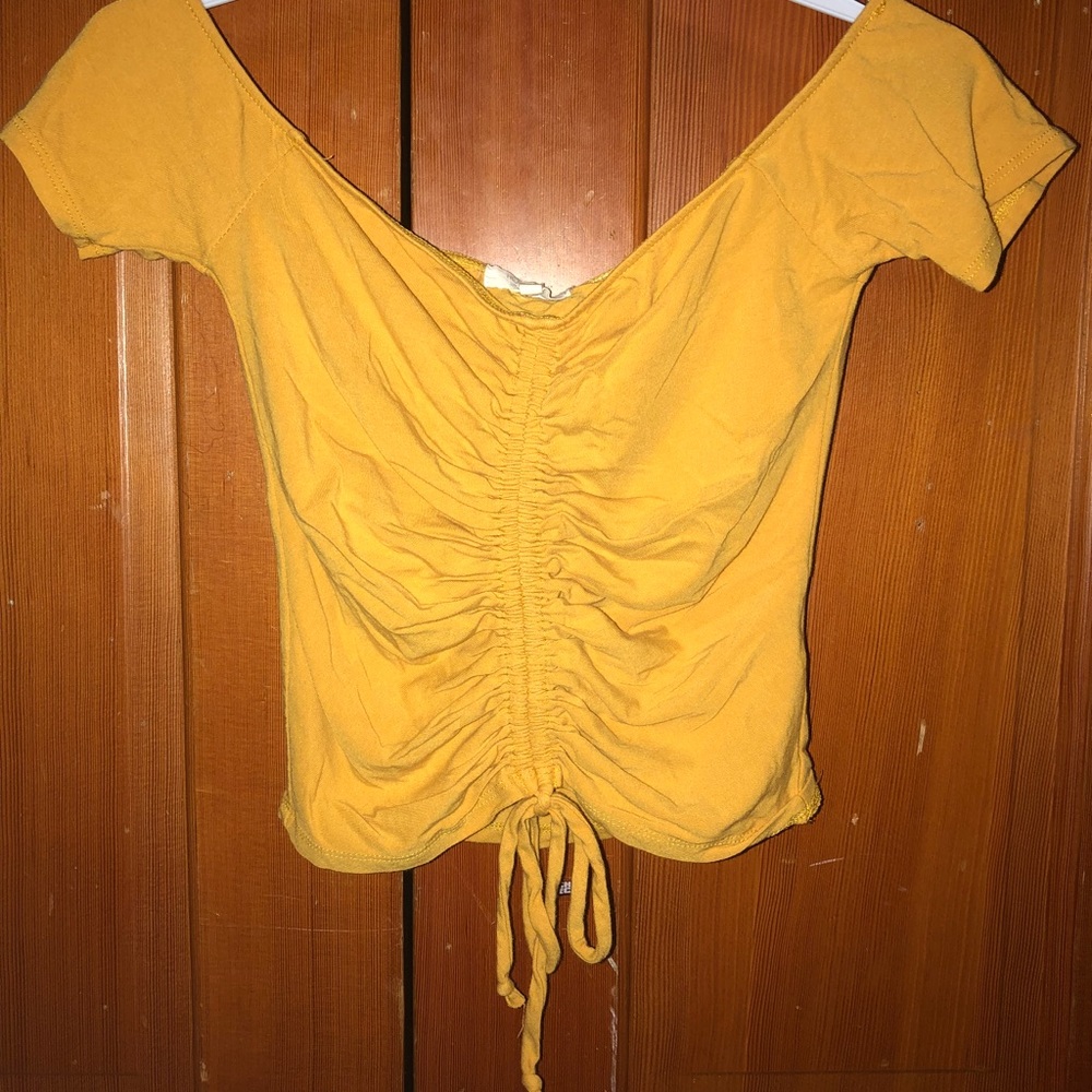 Yellow crop top!